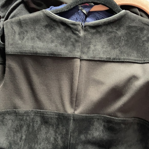 Calvin Klein Black Sleeveless Suede Stripes Sheath Dress Sz.10 originally $169 - Picture 5 of 8